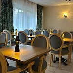 Hotel Logis Blue Garden Grandvillers