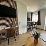 Hotel Logis Blue Garden 3*