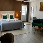 Logis Blue Garden Hotel