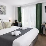 Logis Blue Garden 3*