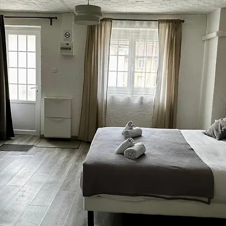 Logis Blue Garden 3*