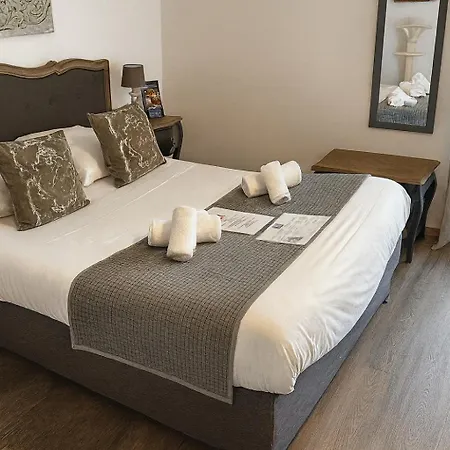 Hotel Logis Blue Garden