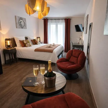 Logis Blue Garden 3*