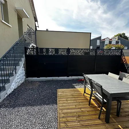 Logis Blue Garden Hotel 3*