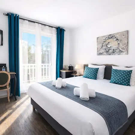 Logis Blue Garden Otel Grandvillers