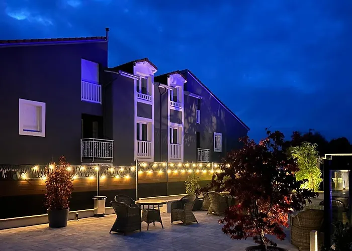 Logis Blue Garden 3*