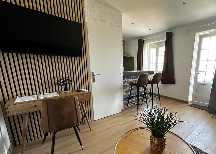 Hotel Logis Blue Garden 3*