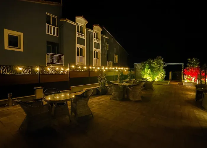 Logis Blue Garden Hotel