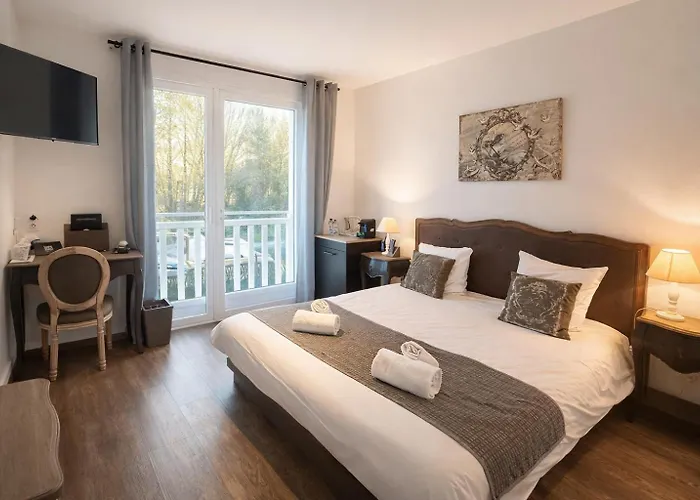 Hotel Logis Blue Garden