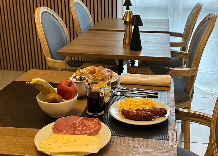 Logis Blue Garden Grandvillers