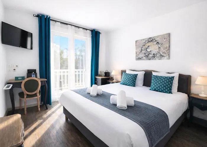 Logis Blue Garden Hotel Grandvillers