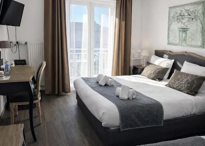 Logis Blue Garden Hotel