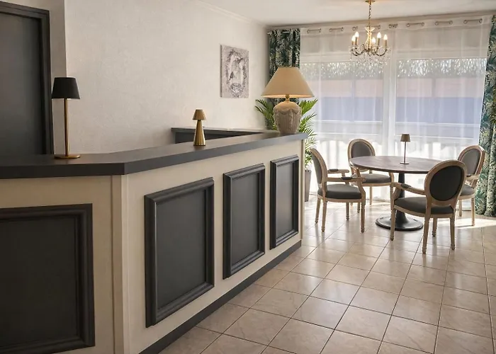 Logis Blue Garden 3* Grandvillers